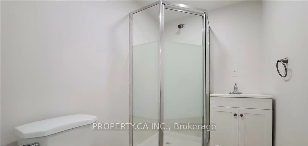 43, Barrett, Letitia Heights, Barrie
