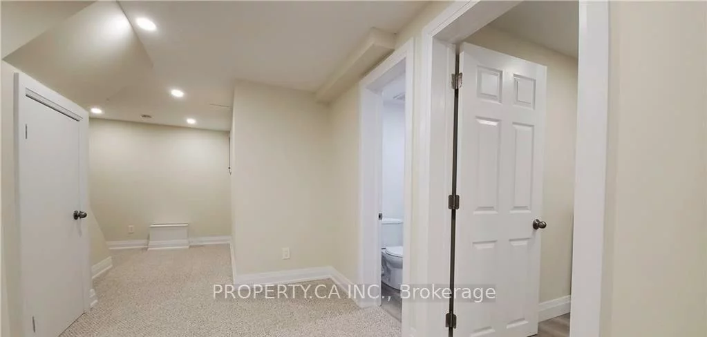43, Barrett, Letitia Heights, Barrie