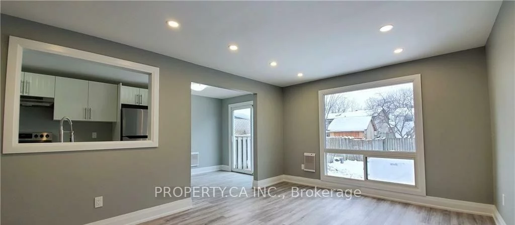 43, Barrett, Letitia Heights, Barrie