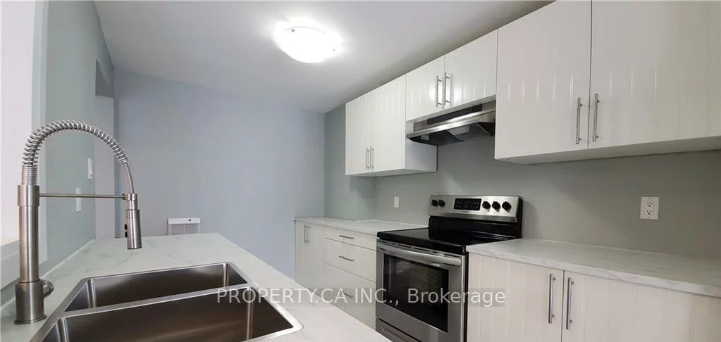 43, Barrett, Letitia Heights, Barrie