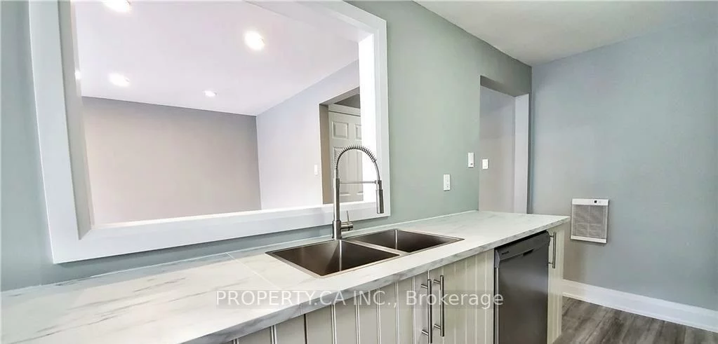 43, Barrett, Letitia Heights, Barrie