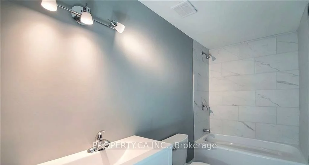 43, Barrett, Letitia Heights, Barrie