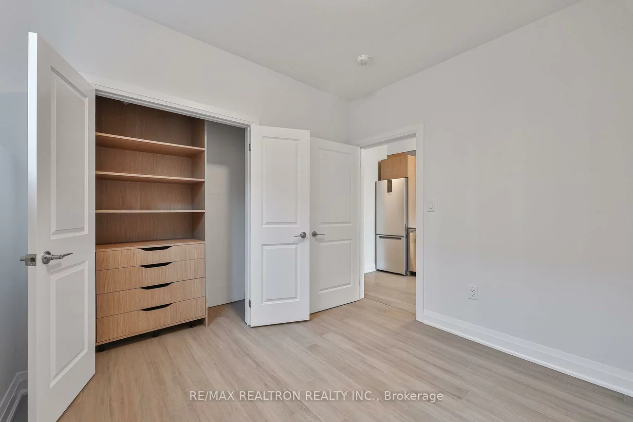 101, Sophia St W, Queen's Park, Barrie