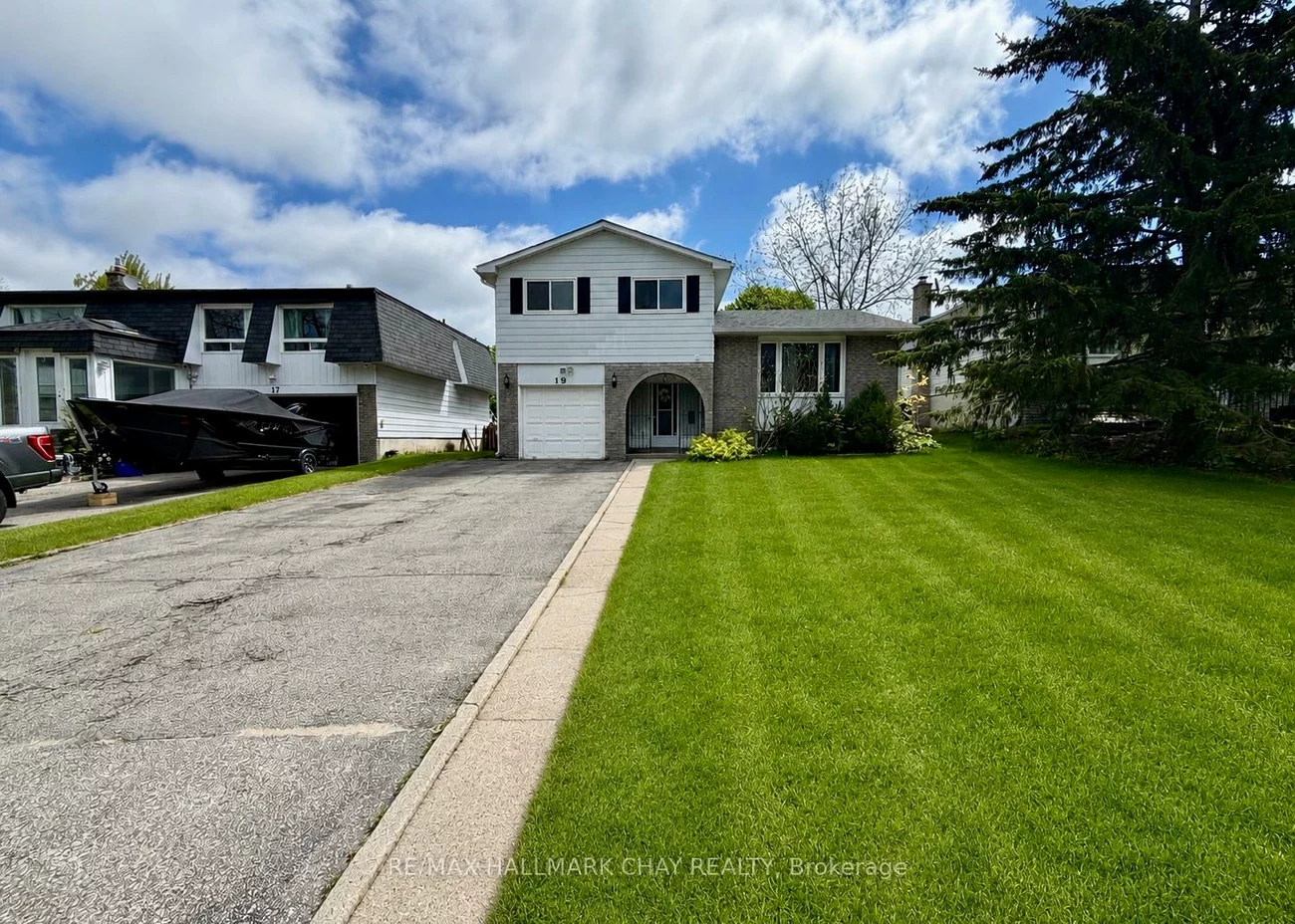 19, Carol, Allandale Heights, Barrie