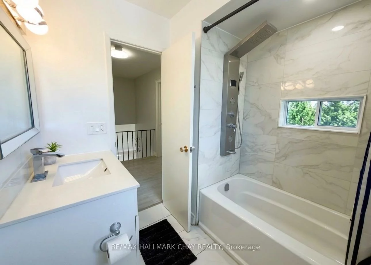 19, Carol, Allandale Heights, Barrie