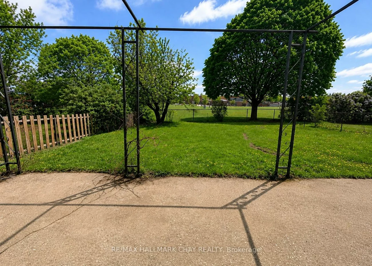 19, Carol, Allandale Heights, Barrie