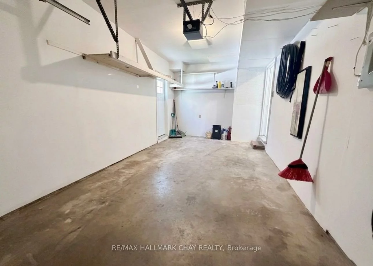 19, Carol, Allandale Heights, Barrie