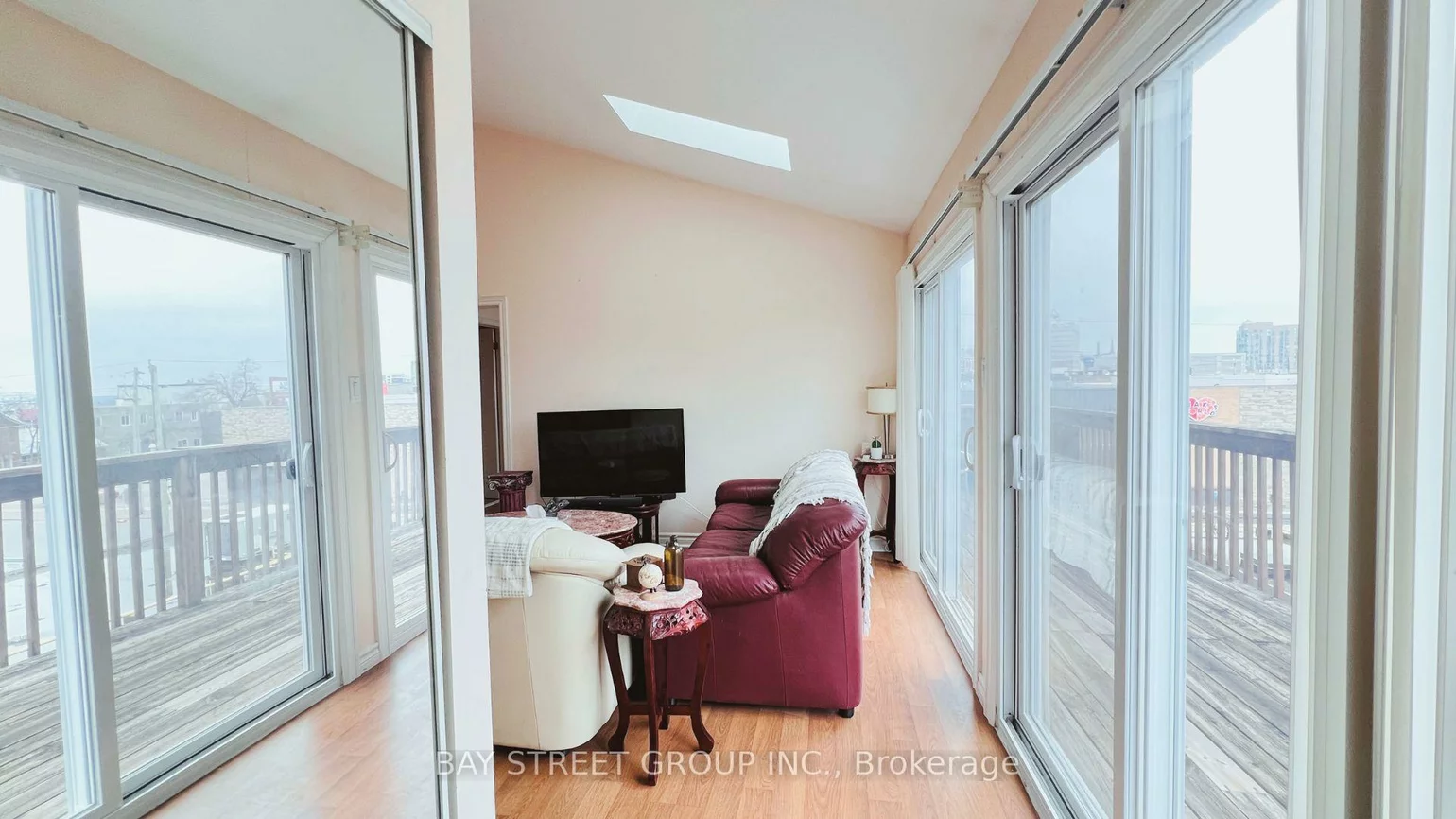 66, Maple, City Centre, Barrie