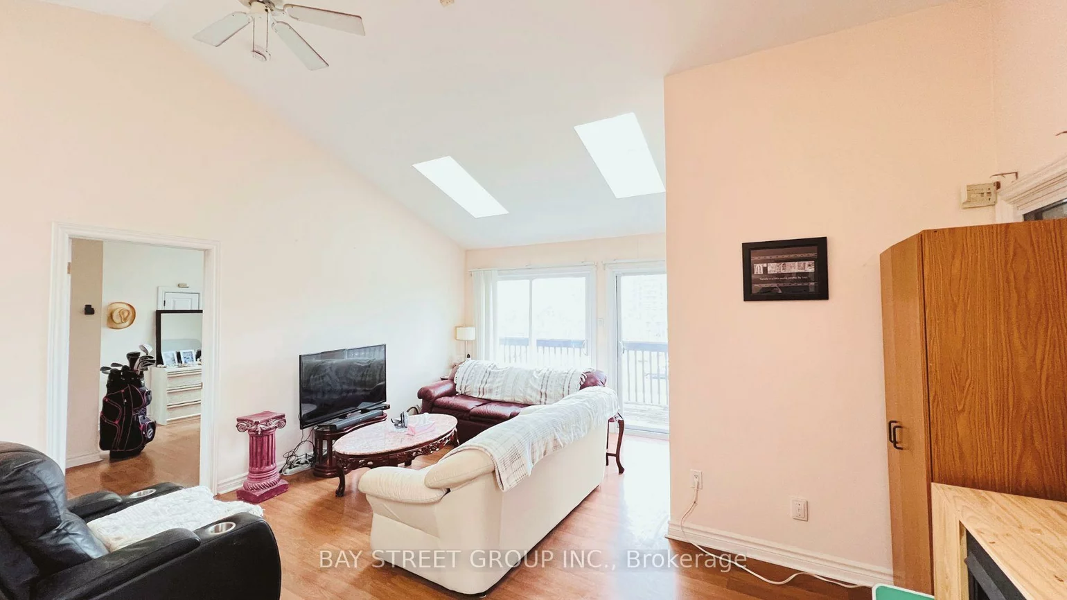 66, Maple, City Centre, Barrie