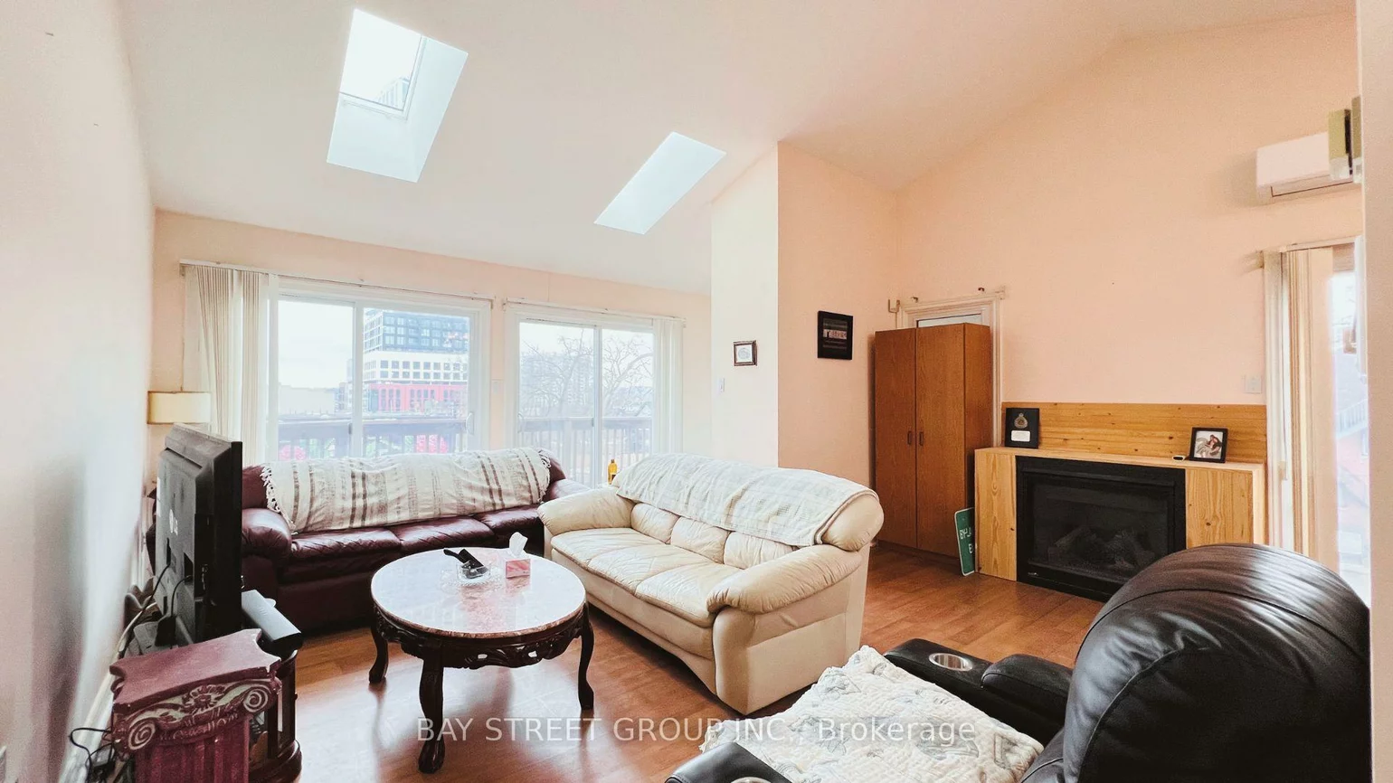 66, Maple, City Centre, Barrie