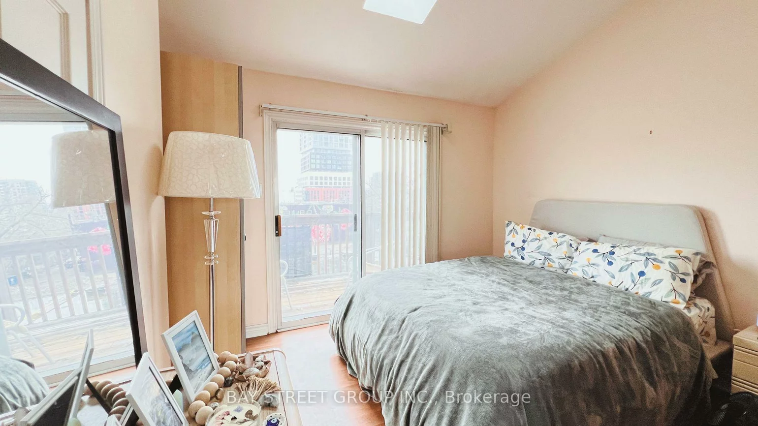 66, Maple, City Centre, Barrie