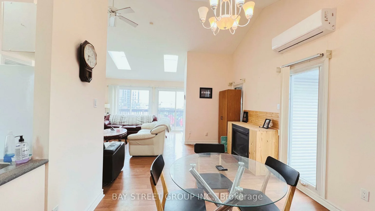 66, Maple, City Centre, Barrie