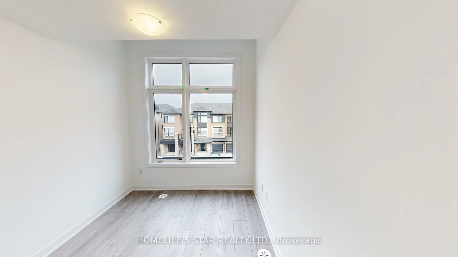 126, Blue Forest, Innis-Shore, Barrie