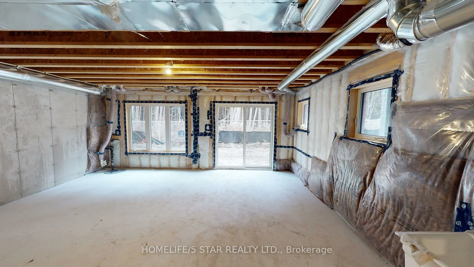 126, Blue Forest, Innis-Shore, Barrie
