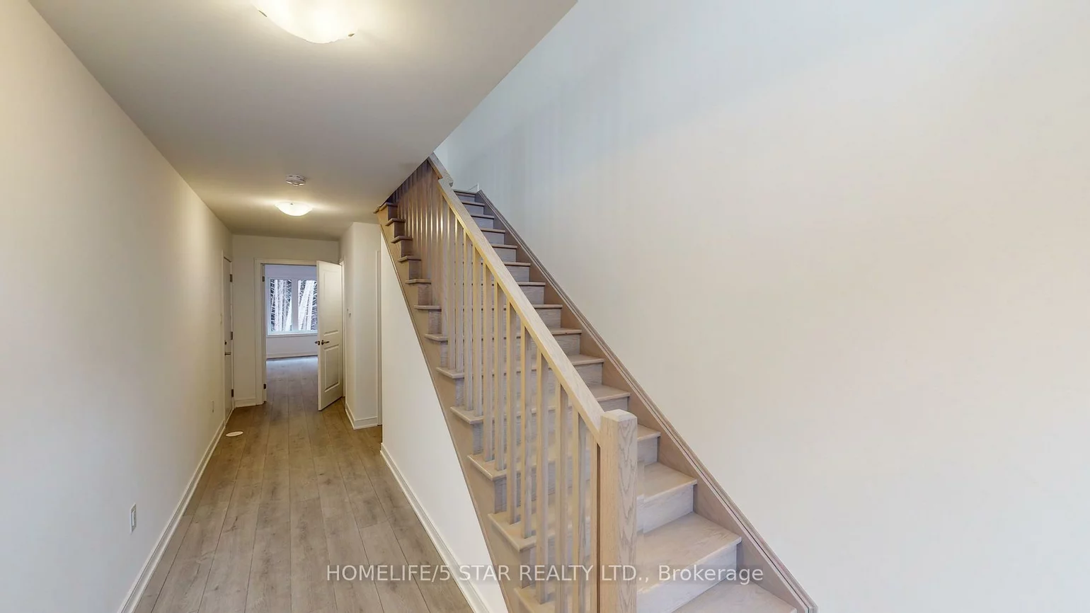 126, Blue Forest, Innis-Shore, Barrie