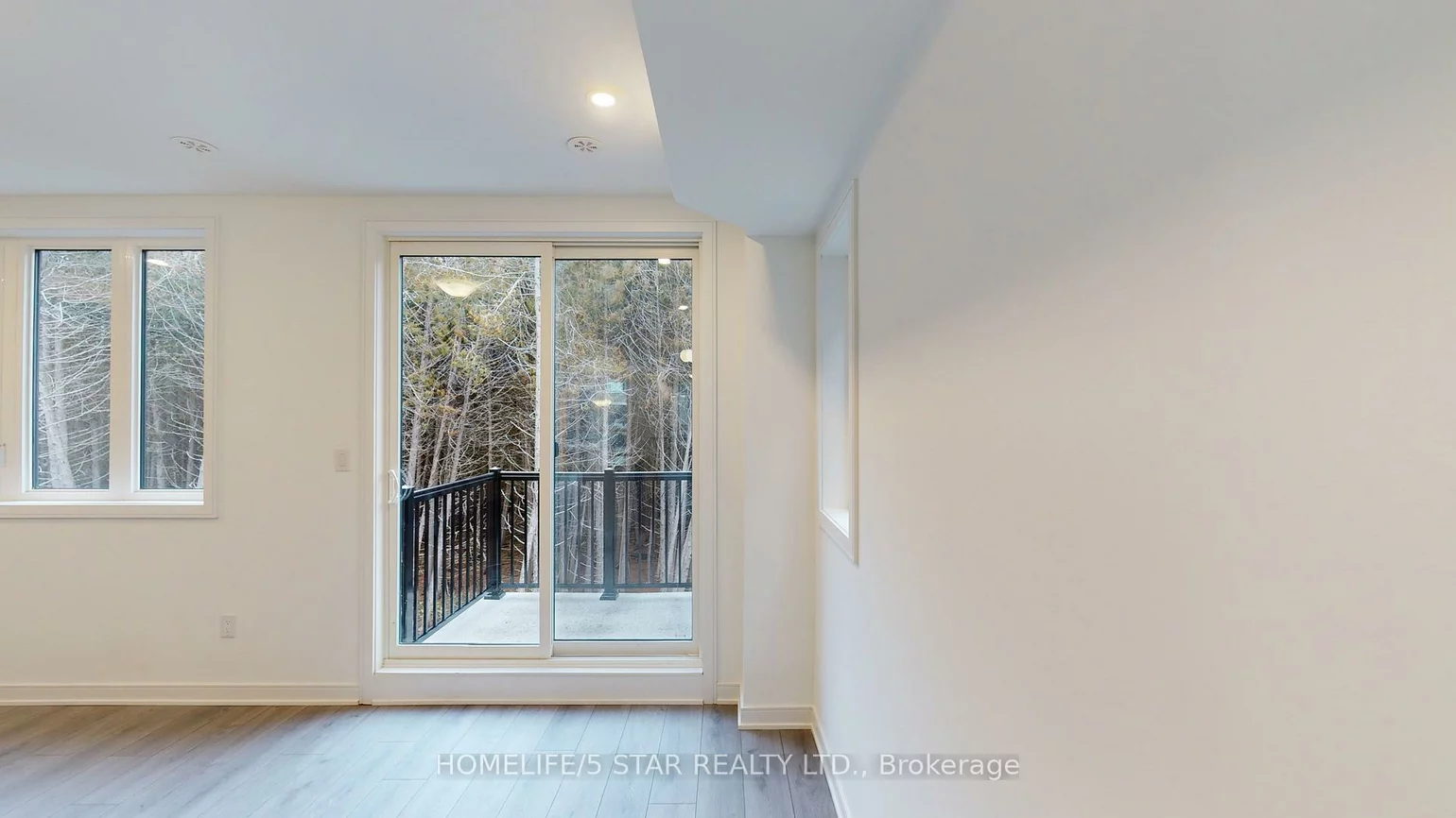 126, Blue Forest, Innis-Shore, Barrie