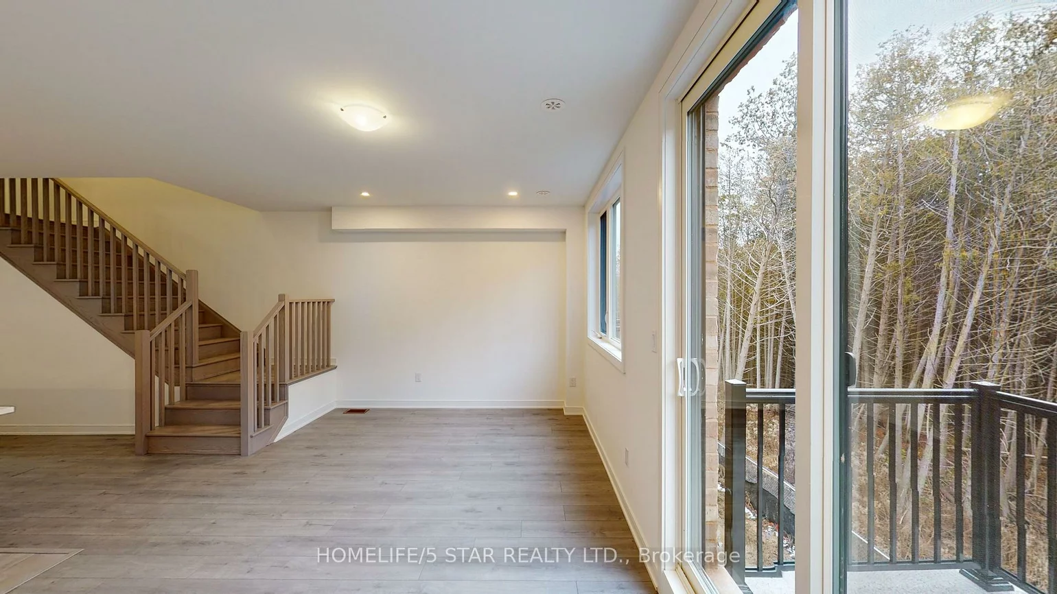 126, Blue Forest, Innis-Shore, Barrie