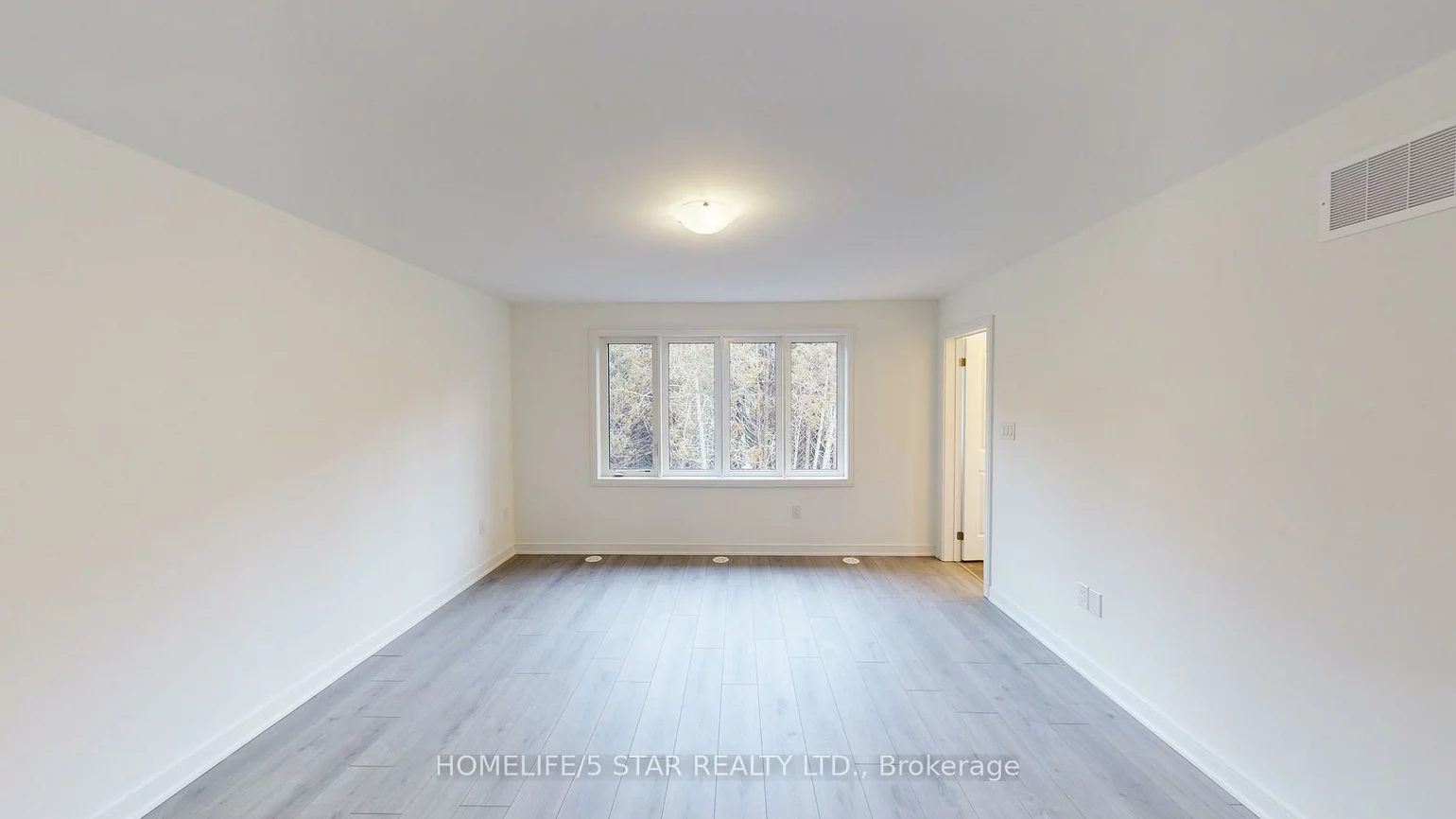 126, Blue Forest, Innis-Shore, Barrie