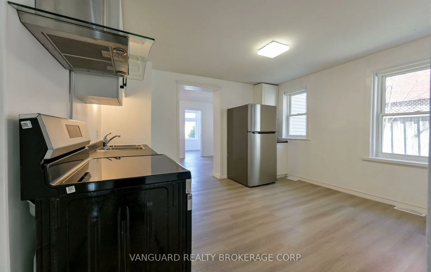 103, Mulcaster, Codrington, Barrie