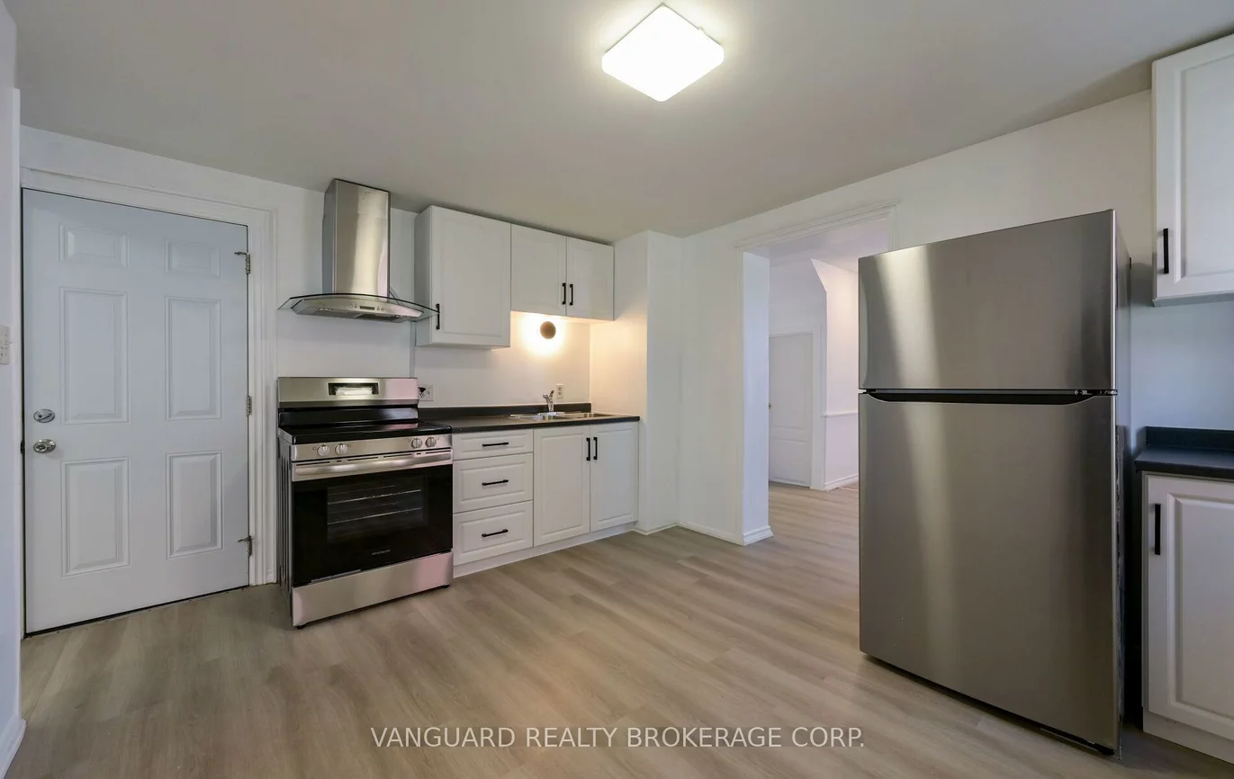 103, Mulcaster, Codrington, Barrie
