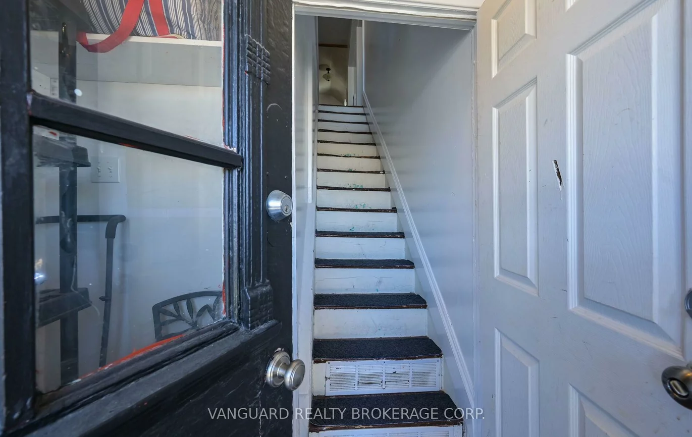 103, Mulcaster, Codrington, Barrie
