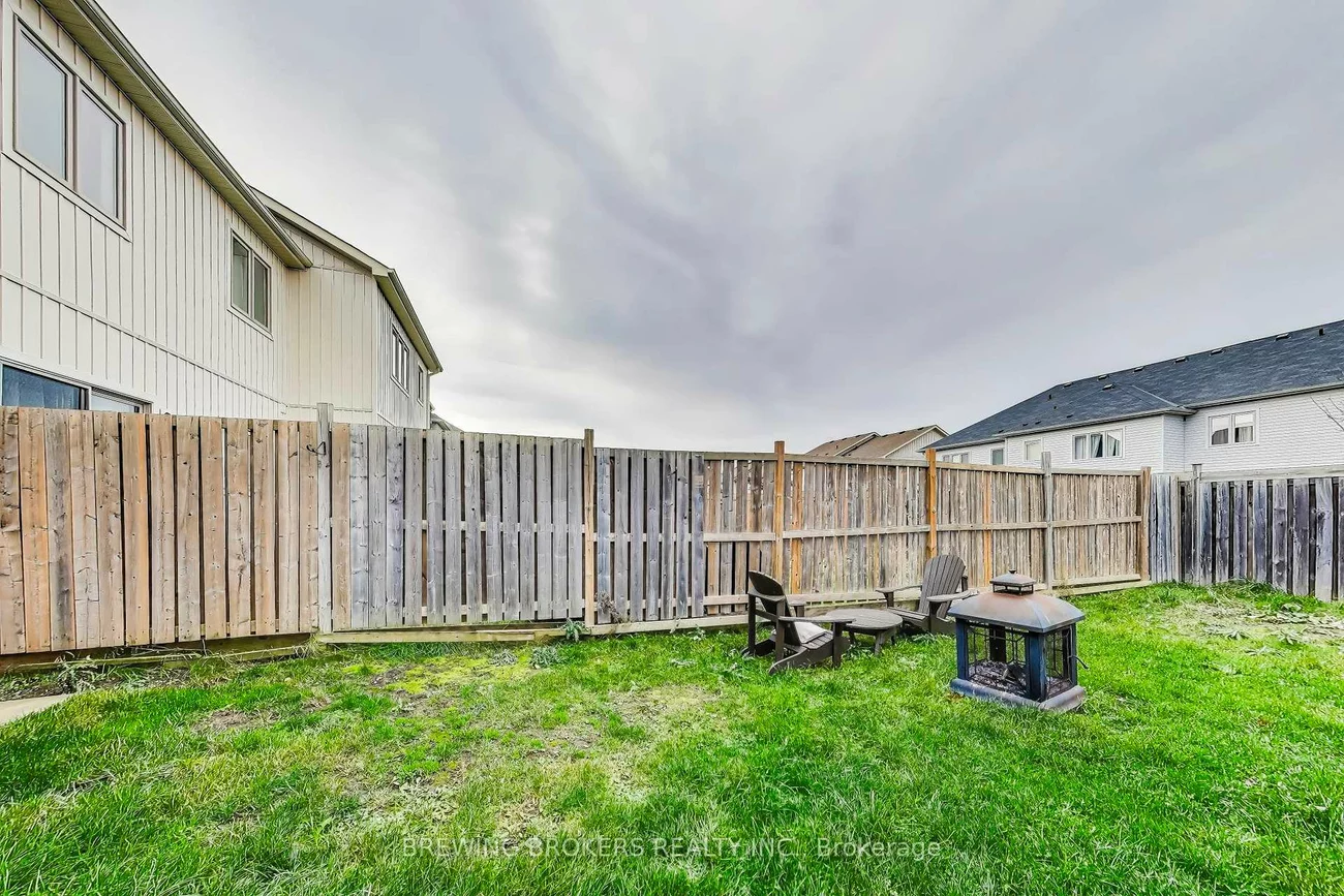 33, Pearcey, West Bayfield, Barrie