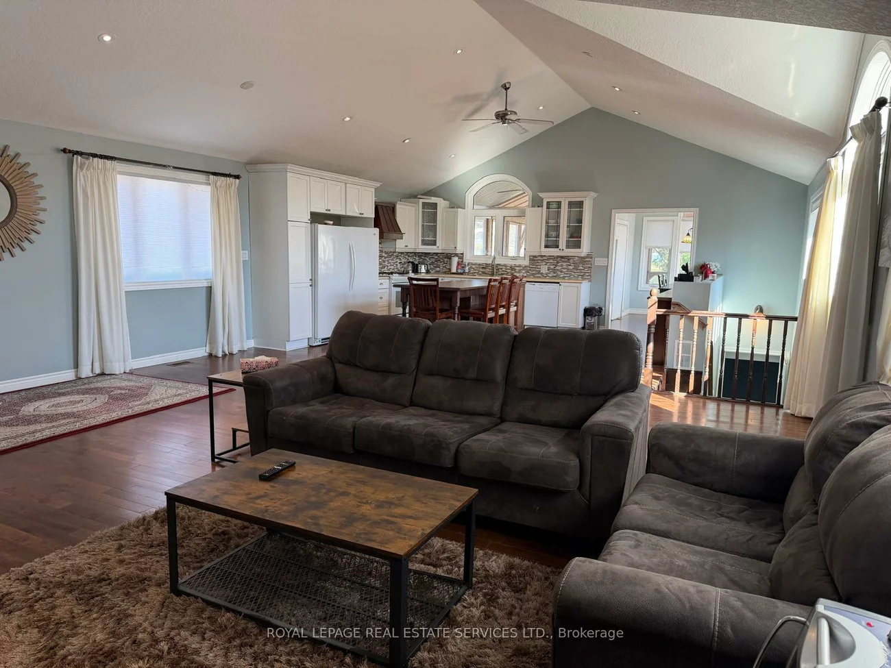 100, Essa, Allandale Centre, Barrie