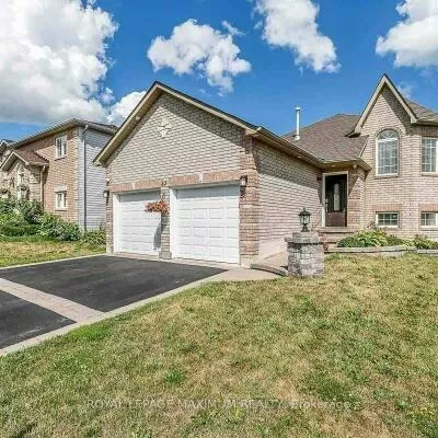 82, Ambler, Georgian Drive, Barrie