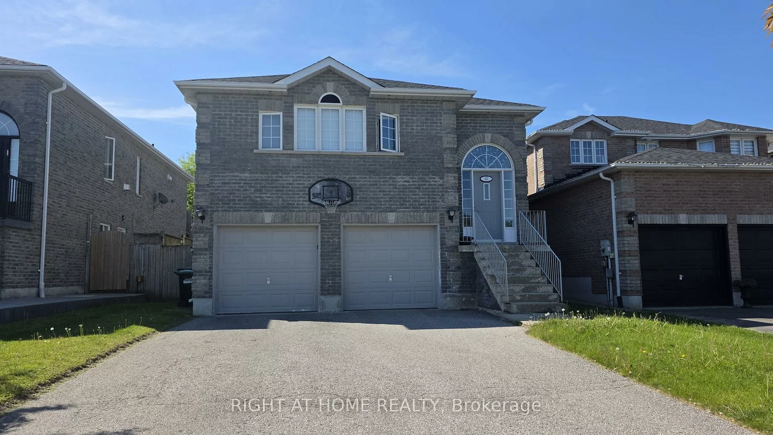 63, Jessica, Painswick South, Barrie