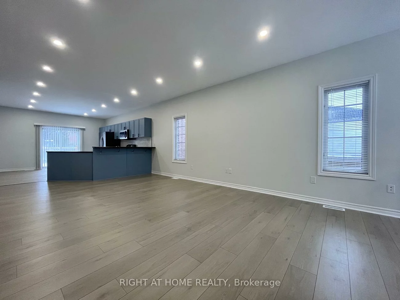 63, Jessica, Painswick South, Barrie
