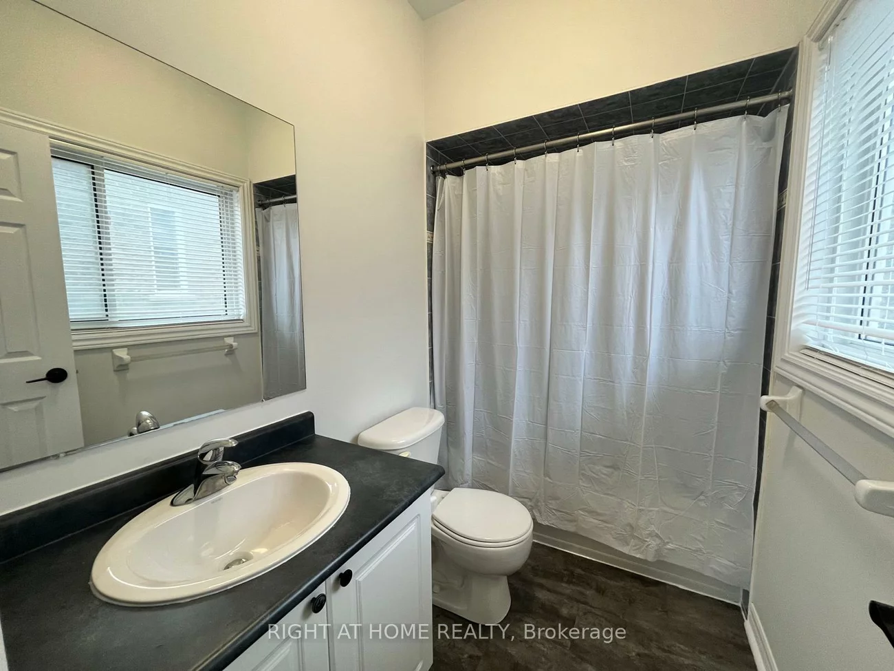 63, Jessica, Painswick South, Barrie