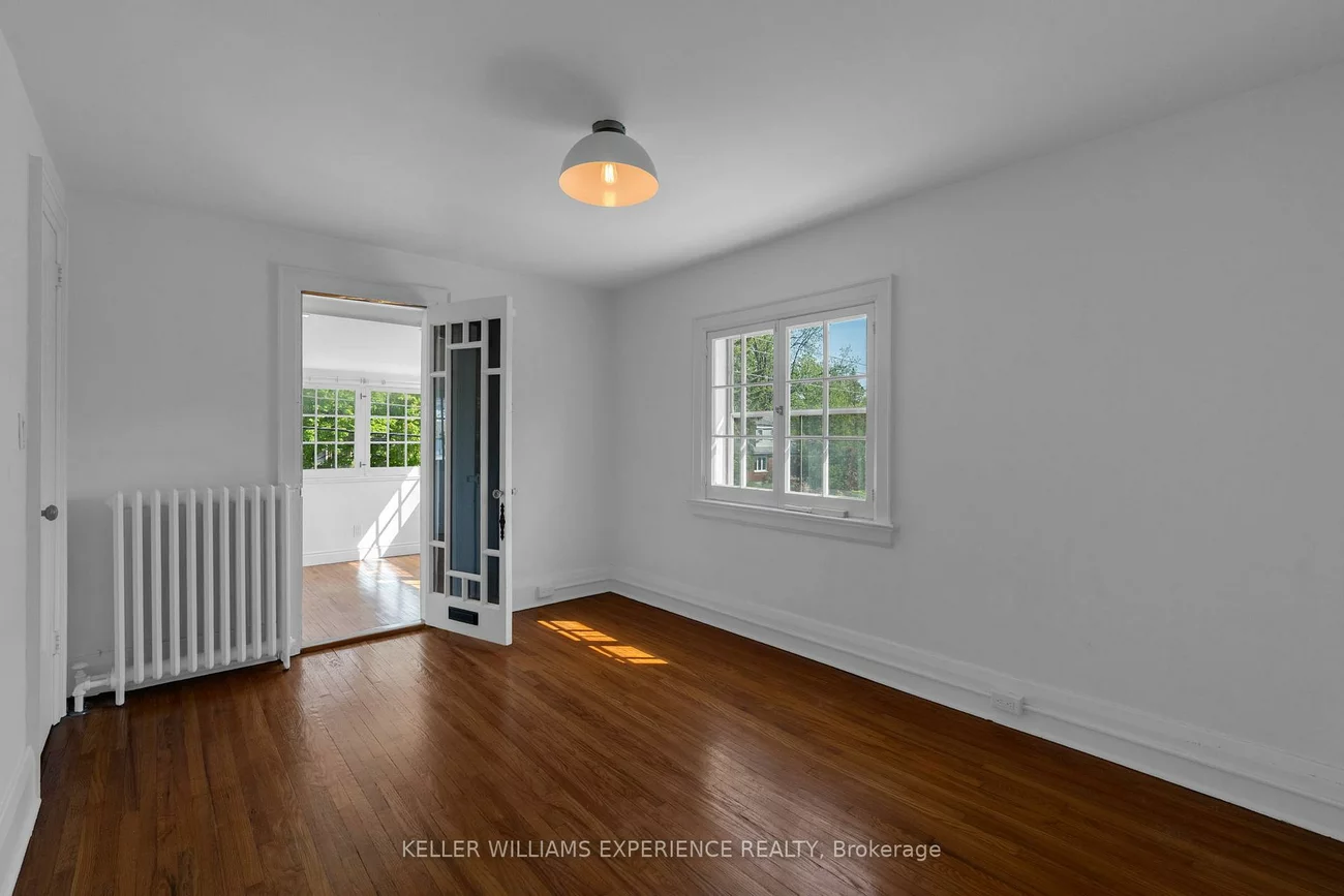 101, Clapperton, Codrington, Barrie