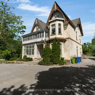101, Clapperton, Codrington, Barrie
