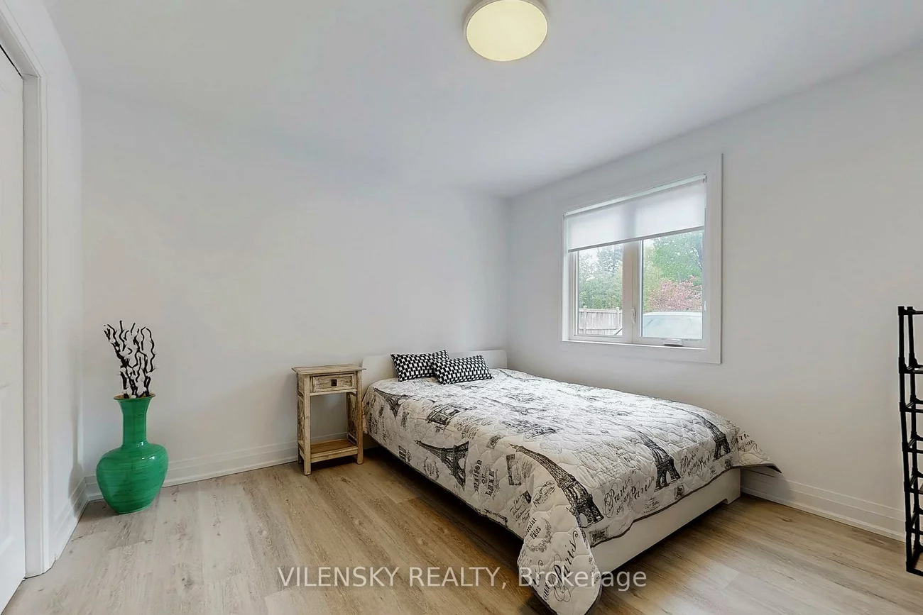 195, Owen, Wellington, Barrie