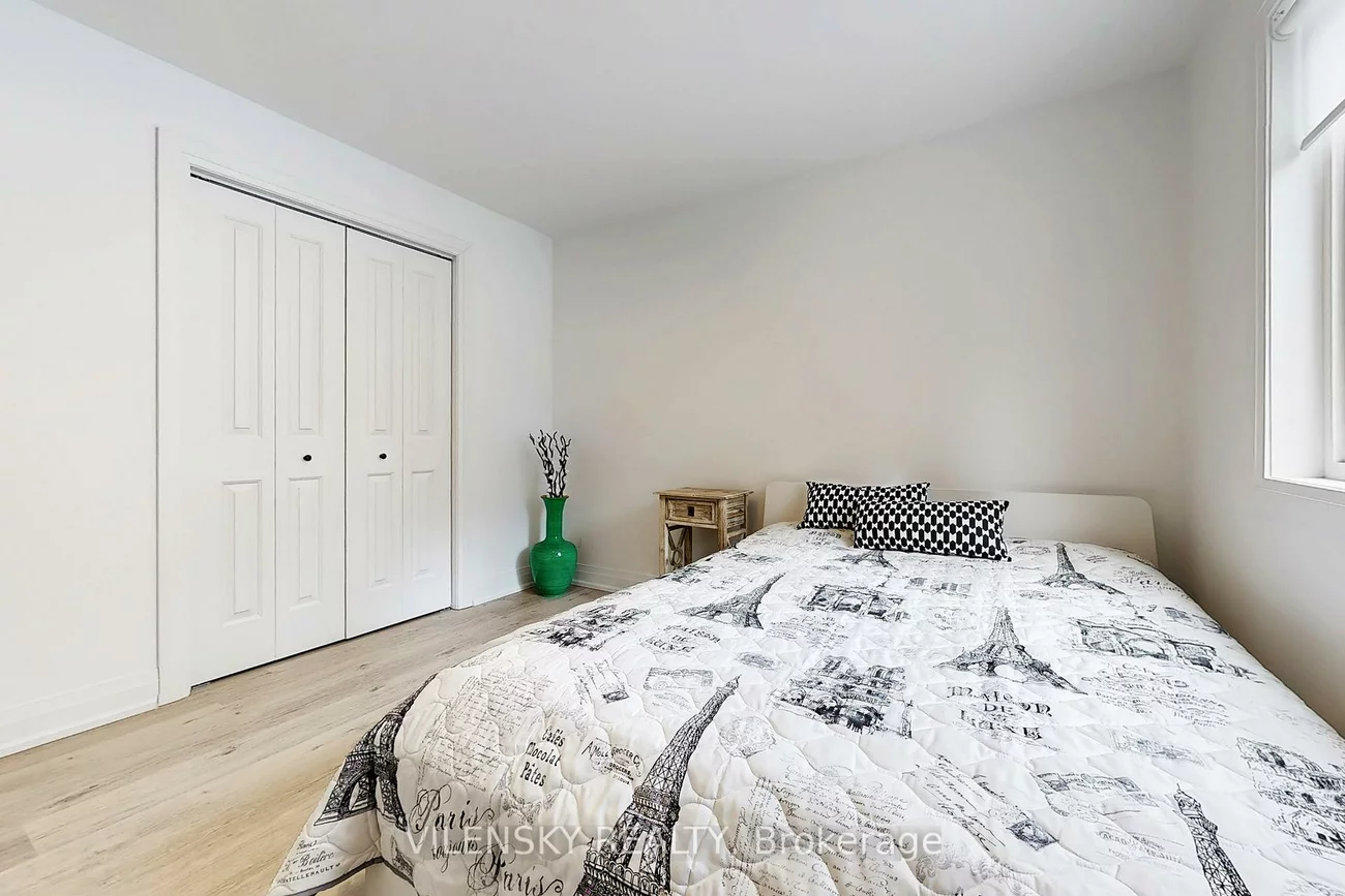 195, Owen, Wellington, Barrie