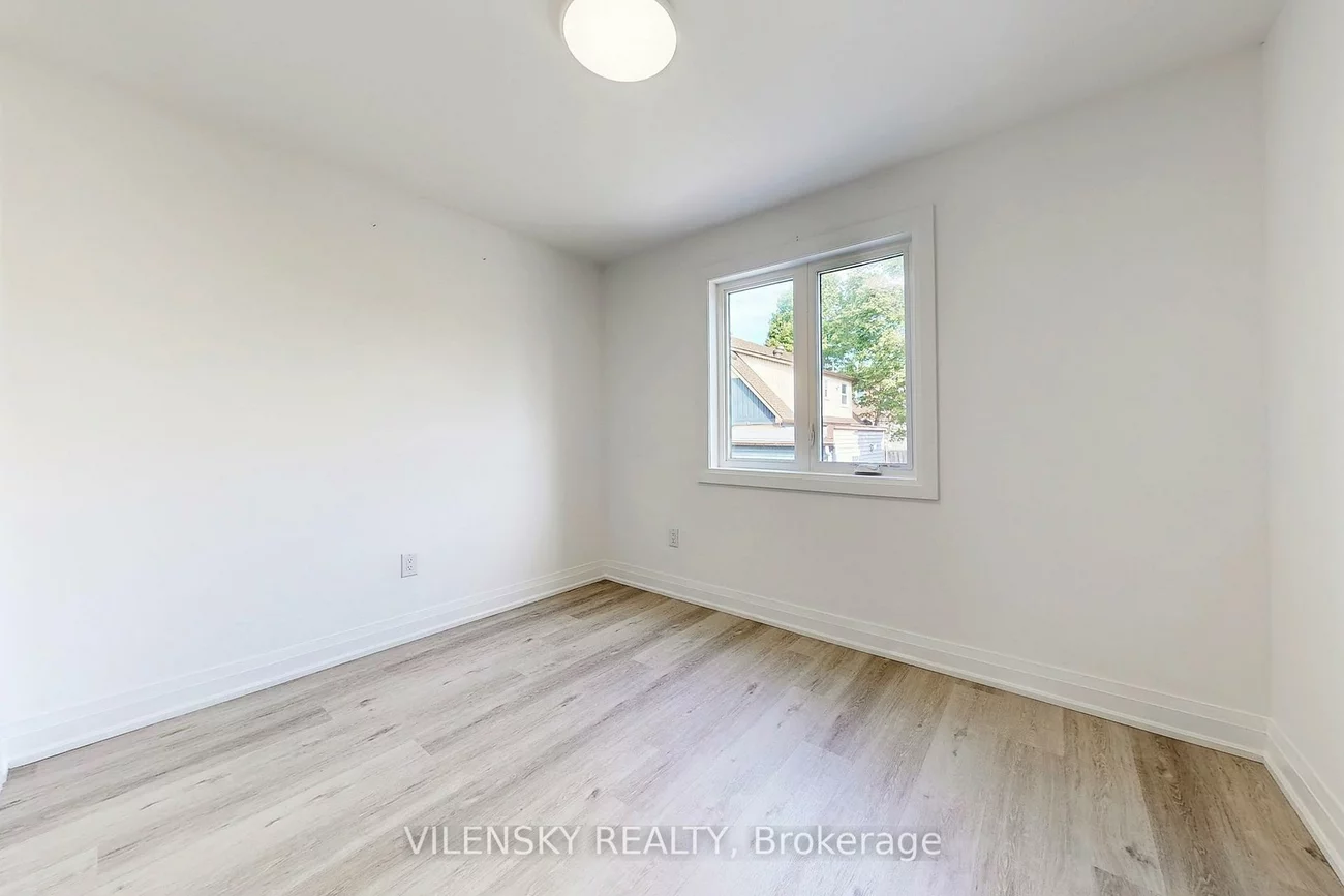 195, Owen, Wellington, Barrie