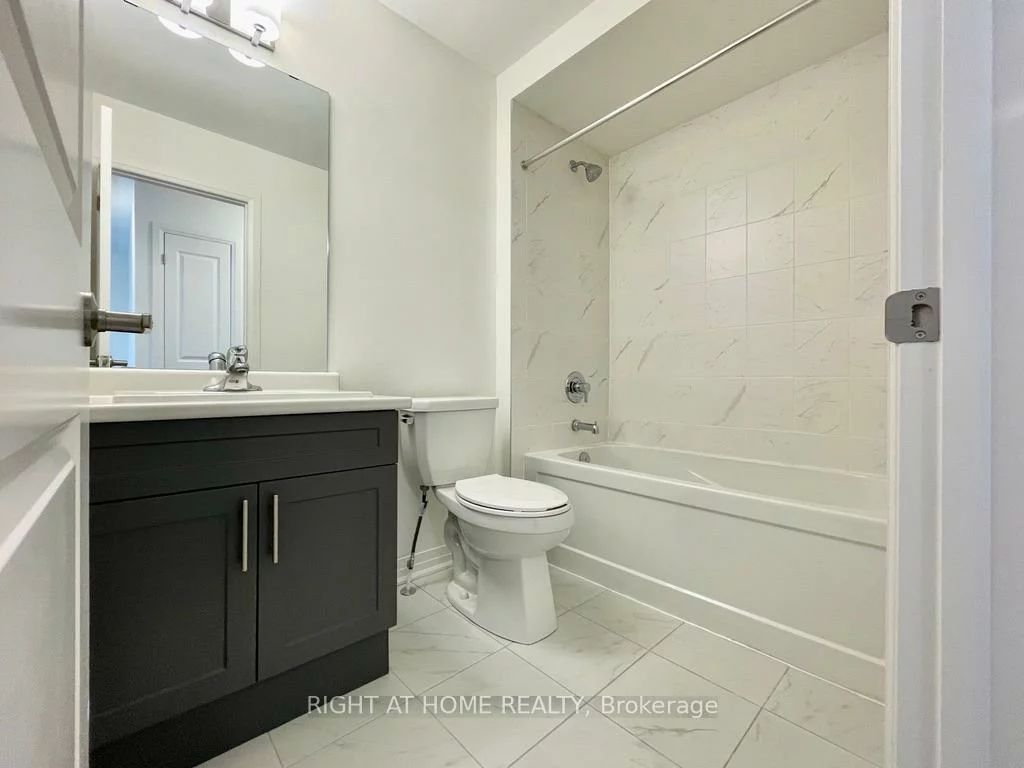 68, West Oak, Rural Barrie Southeast, Barrie