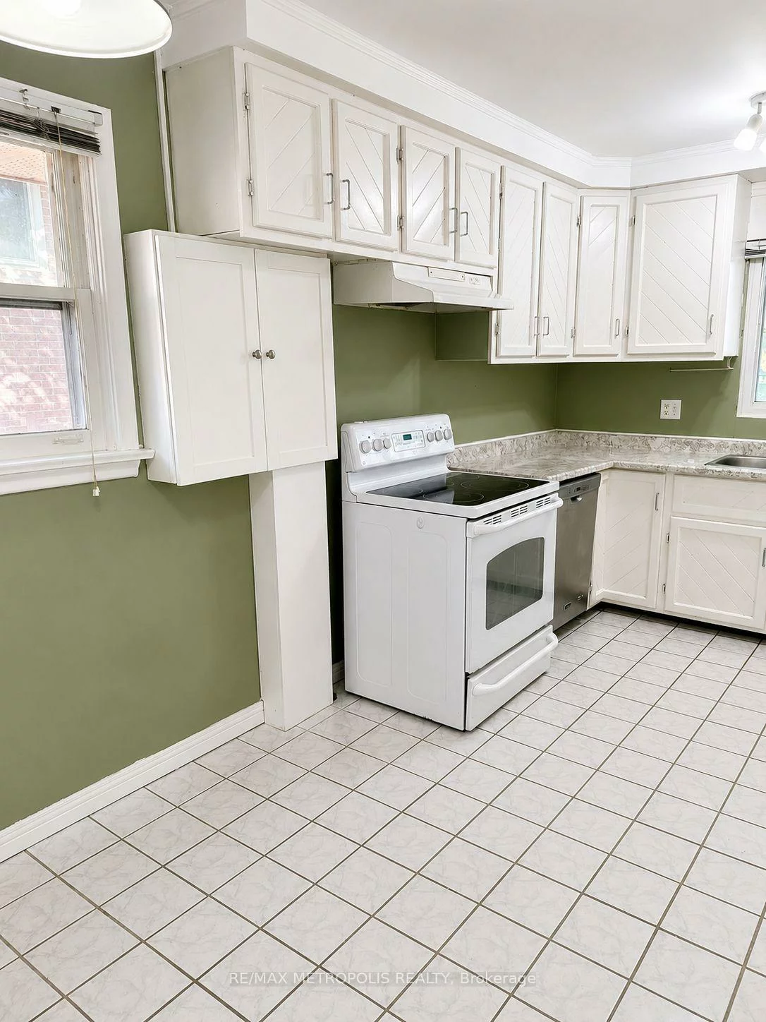 266, Napier, Codrington, Barrie