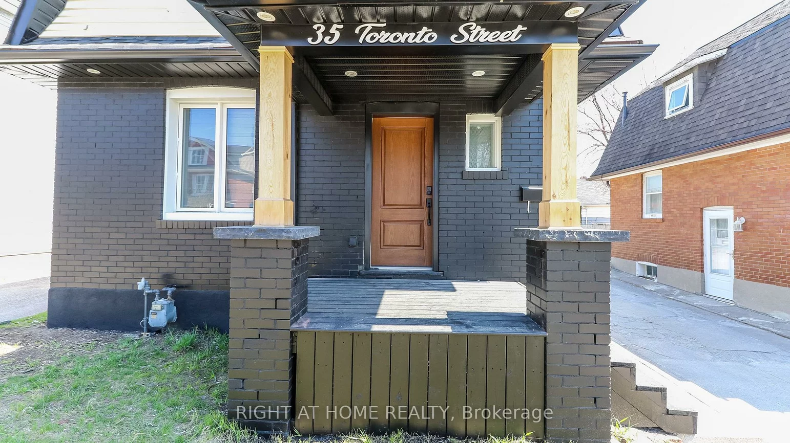 35, Toronto, City Centre, Barrie