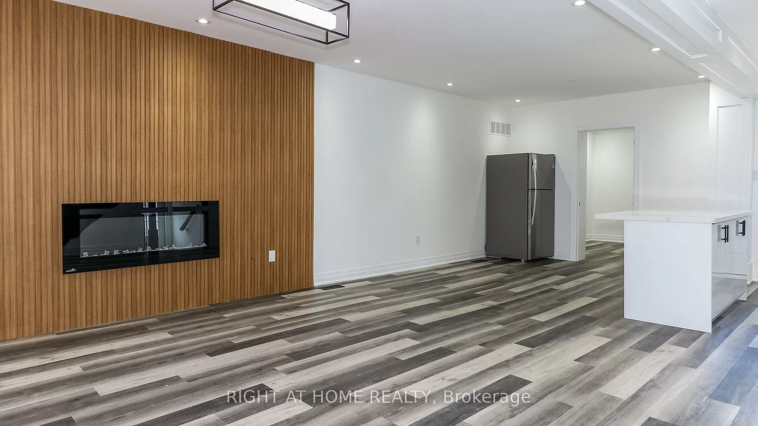 35, Toronto, City Centre, Barrie
