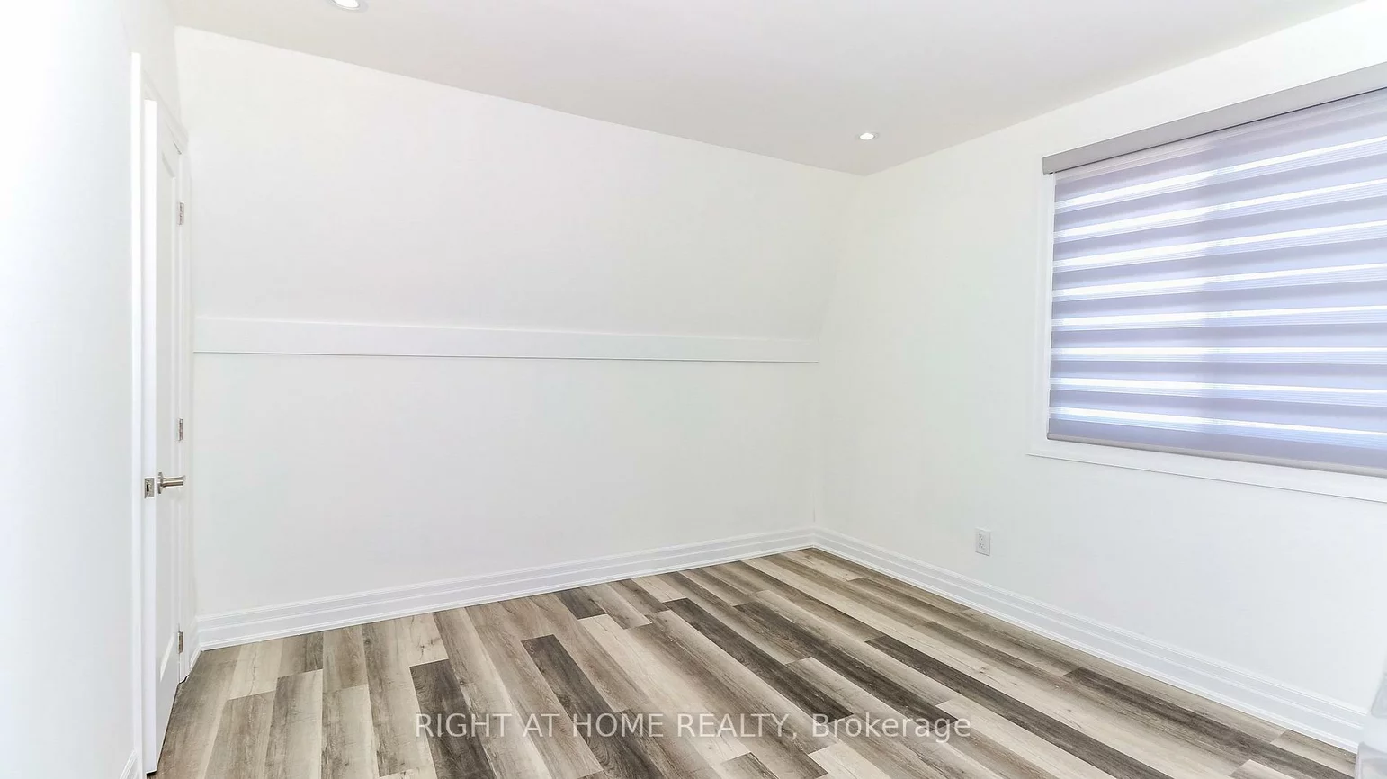 35, Toronto, City Centre, Barrie