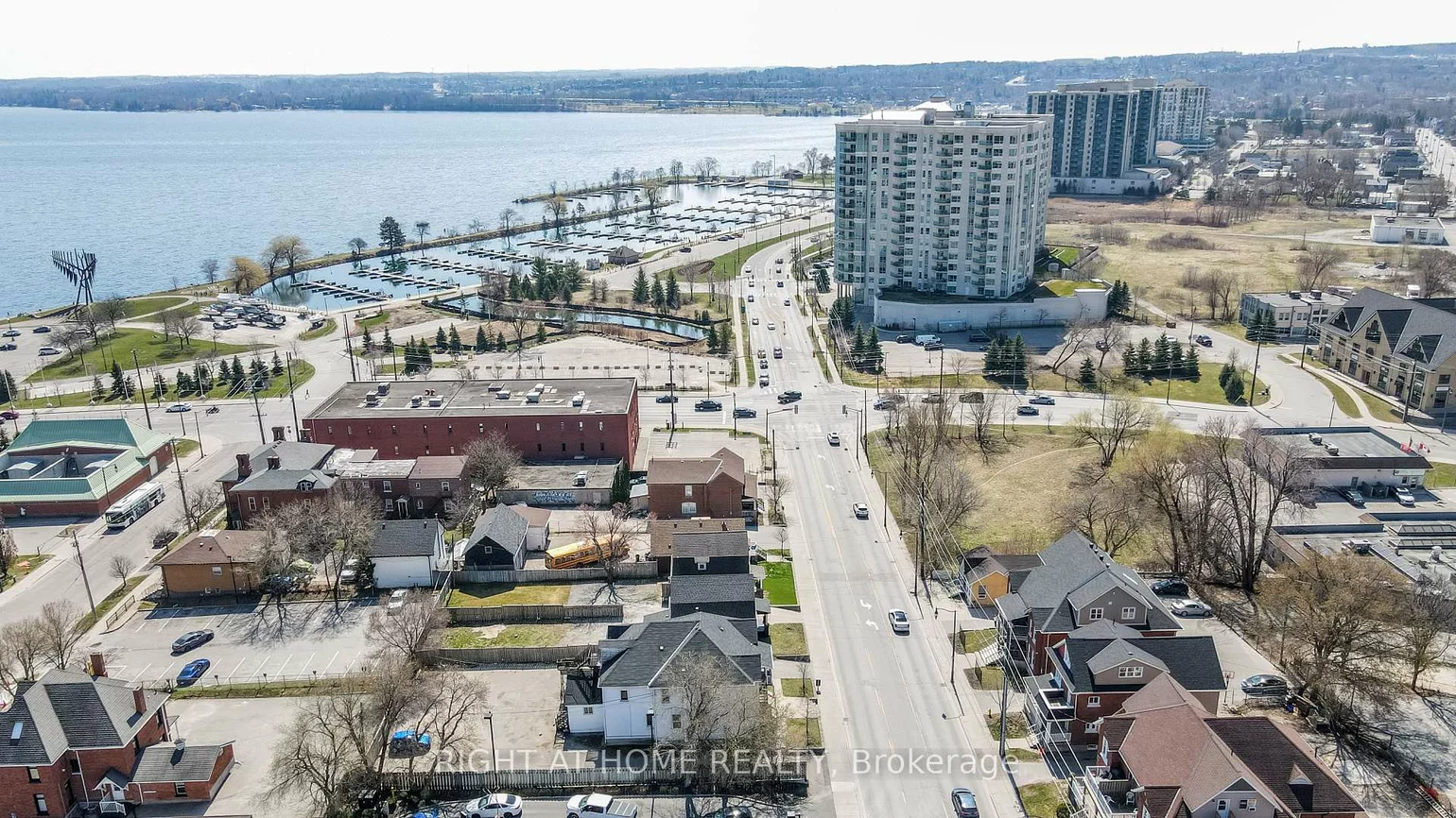 35, Toronto, City Centre, Barrie