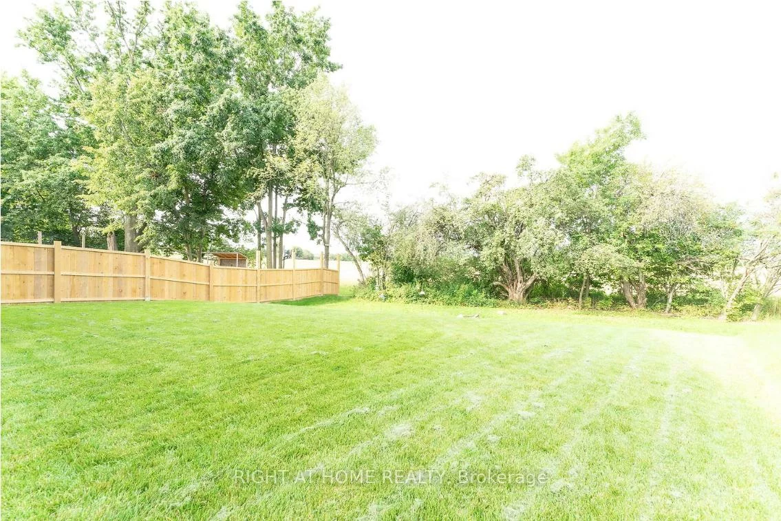 42, Forsyth, West Bayfield, Barrie