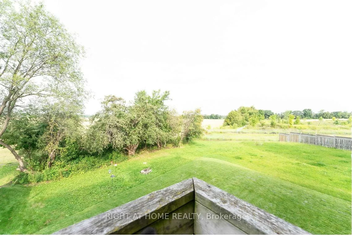 42, Forsyth, West Bayfield, Barrie