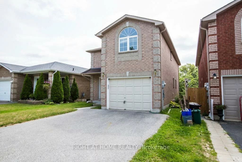 11, Butternut, Holly, Barrie