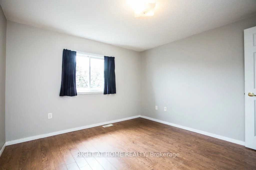 11, Butternut, Holly, Barrie