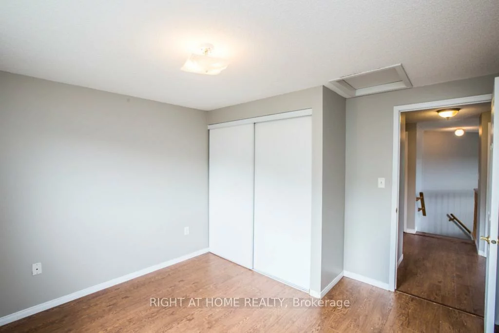 11, Butternut, Holly, Barrie