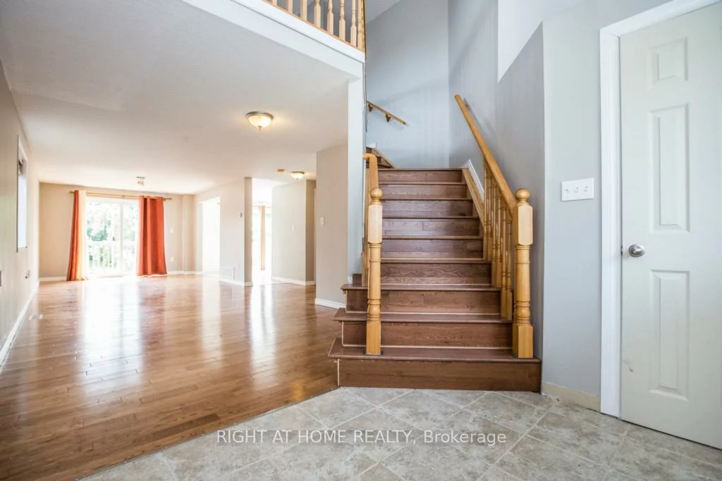 11, Butternut, Holly, Barrie