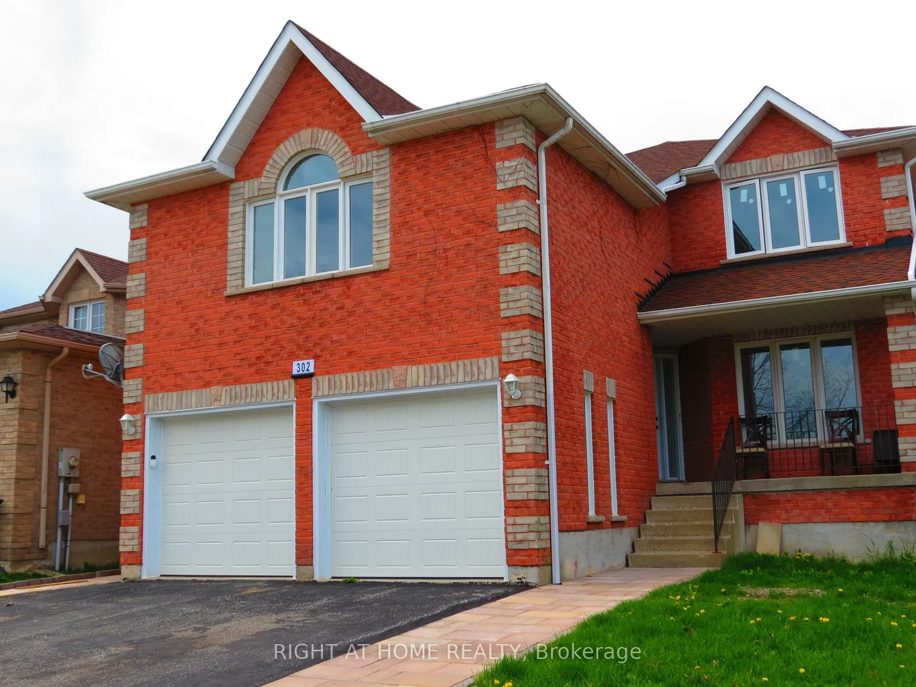 302, Stanley, East Bayfield, Barrie