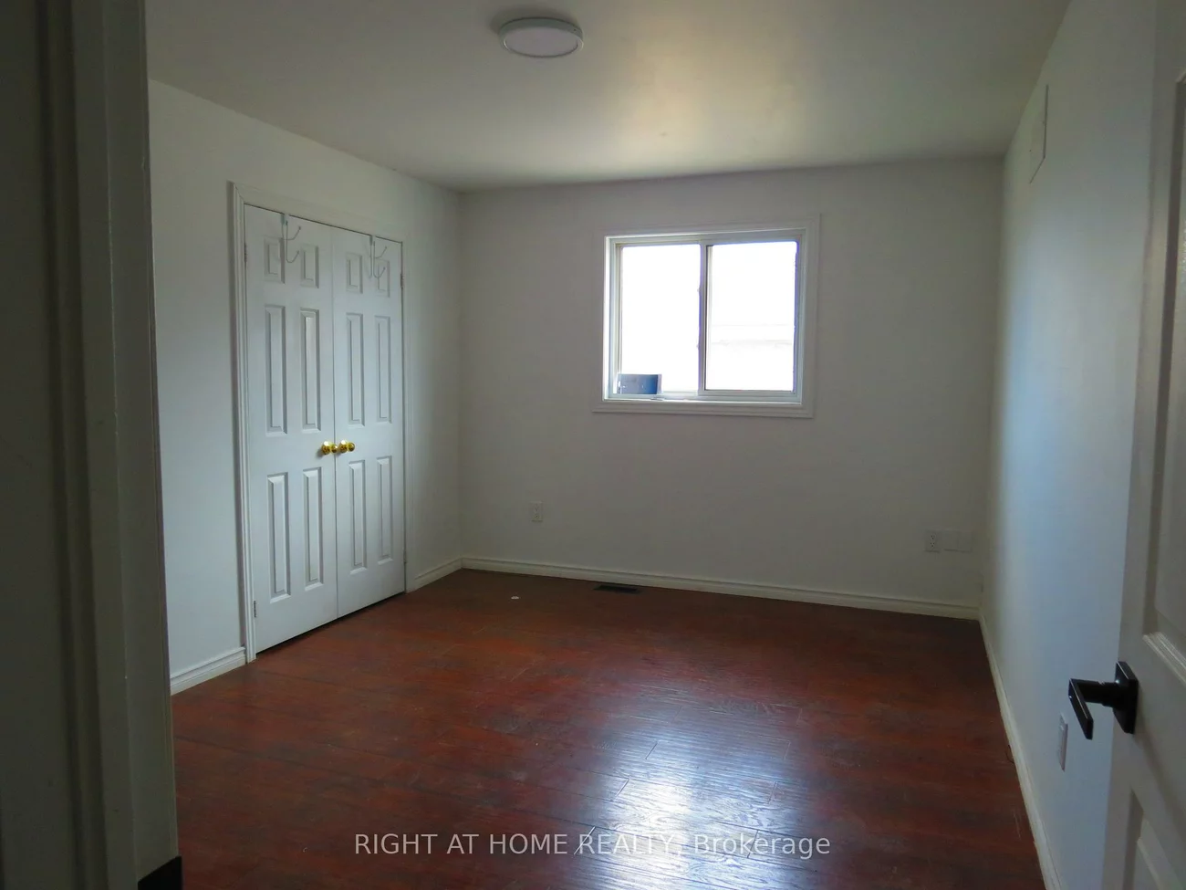 302, Stanley, East Bayfield, Barrie